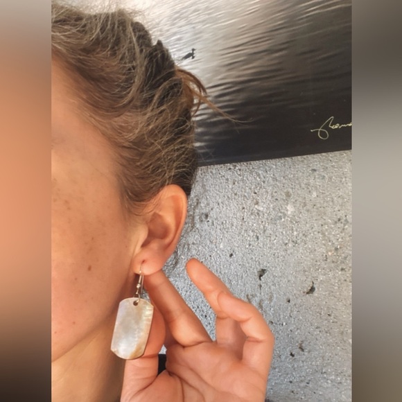 Shell Earrings - Picture 6 of 7